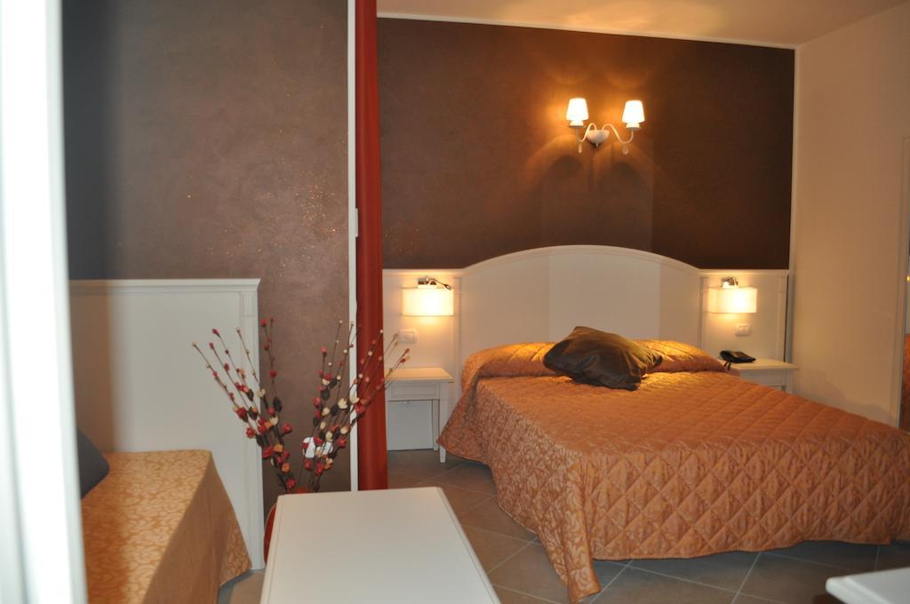Hotel Centova Perugia Szoba fotó