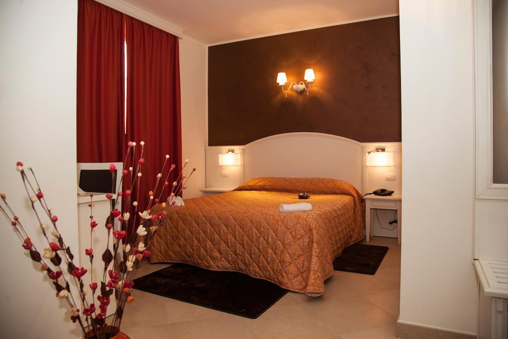 Hotel Centova Perugia Szoba fotó